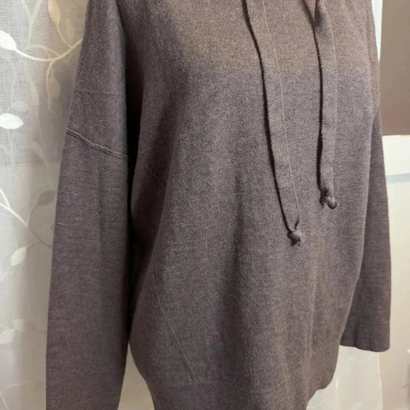 Rachel Zoe Muted Plum Cozy Hoodie Sweater, Size M - Picture 3 of 8